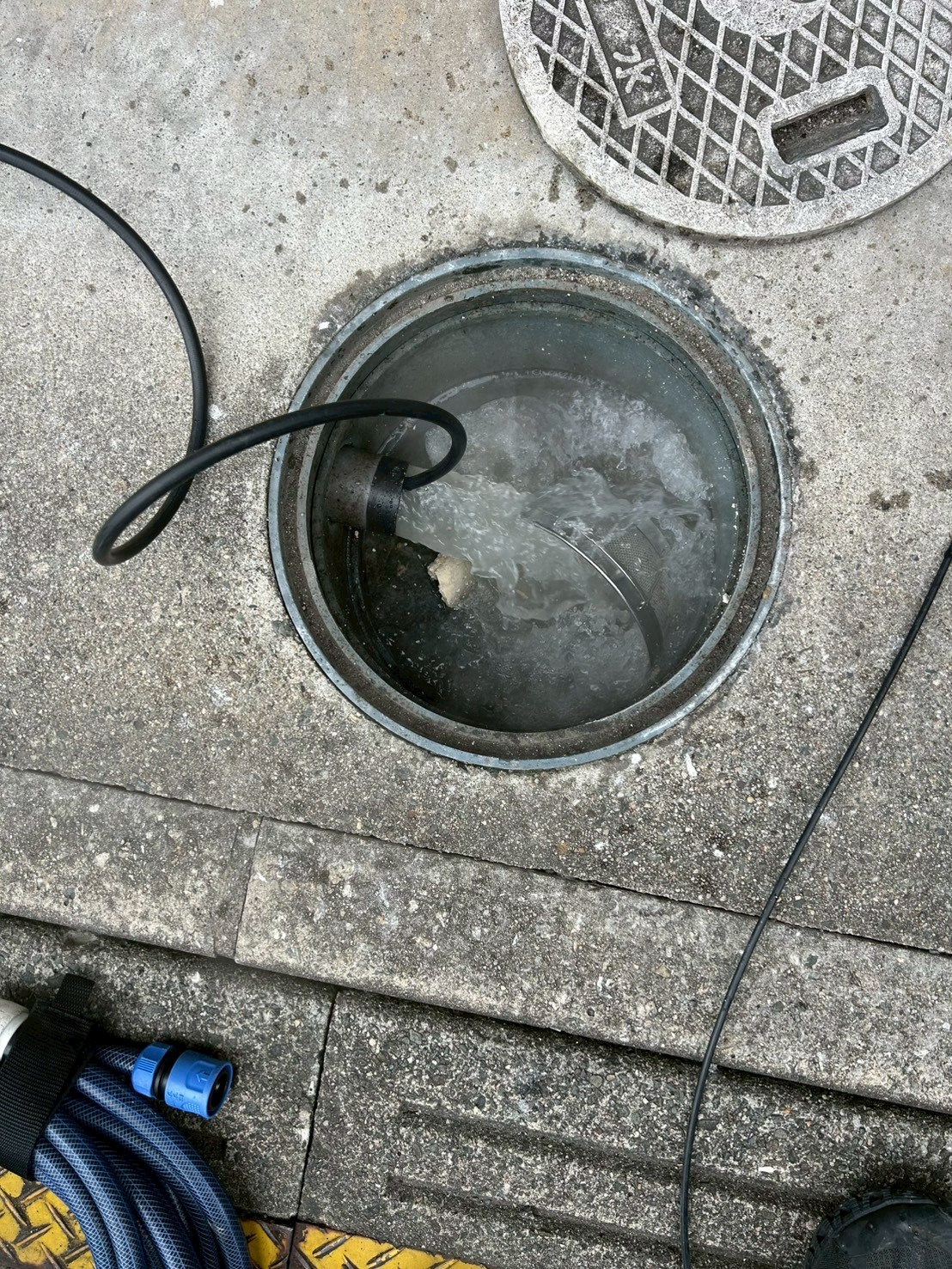 大阪市にてキッチン排水詰まり修理〈高圧洗浄・排水管改修〉の施工後写真
